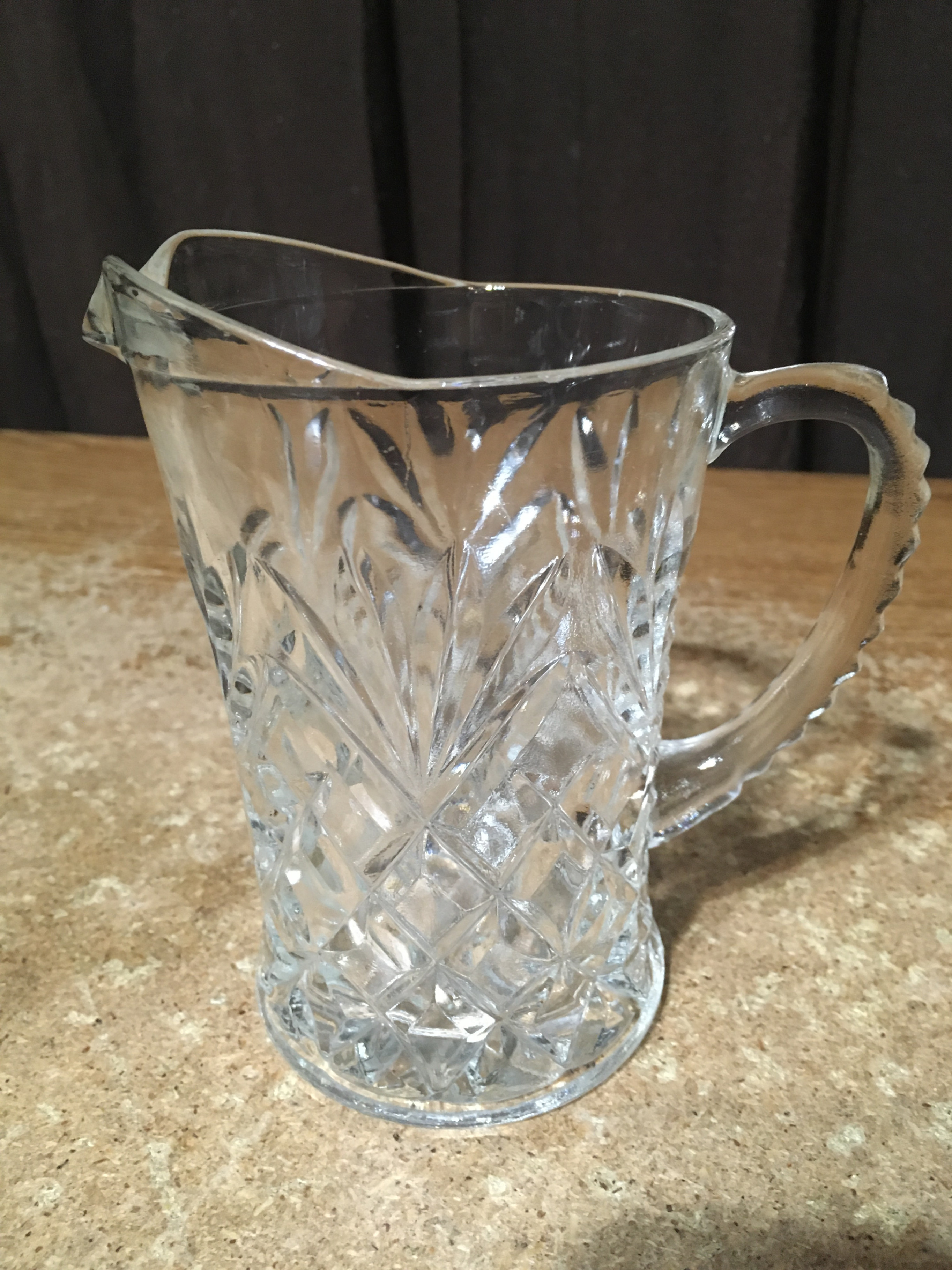 VINTAGE ANCHOR HOCKING PINEAPPLE CUT GLASS CLEAR PITCHER CREAMER