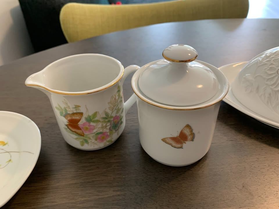 Assorted Vintage Porcelain Tableware Collection - photo 4