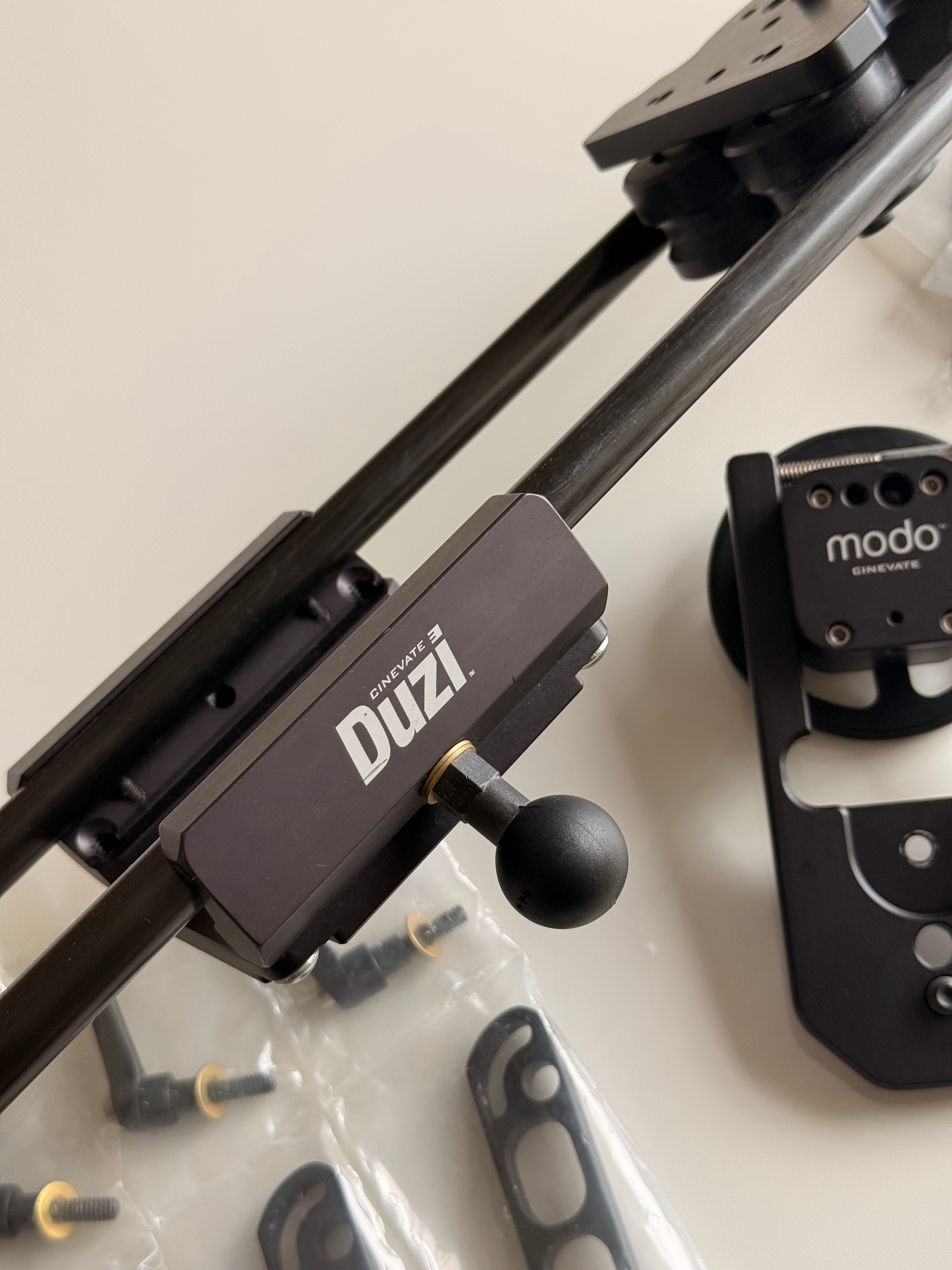 Cinevate 24" Duzi Camera Slider & Modo Motion Time-Lapse System