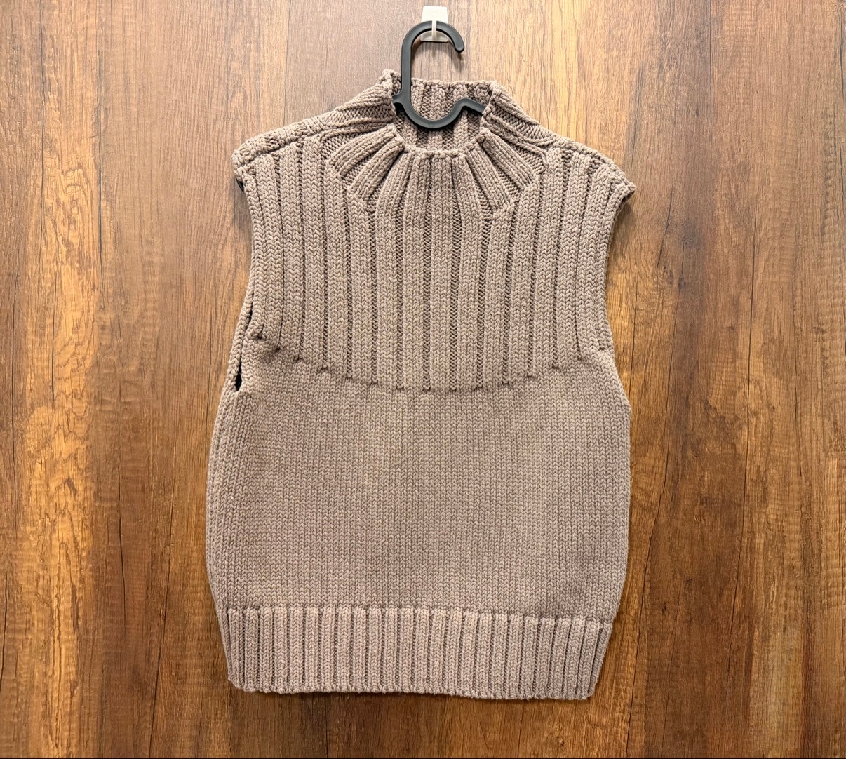 Zara Beige Chunky Knit Turtleneck Vest, Size M