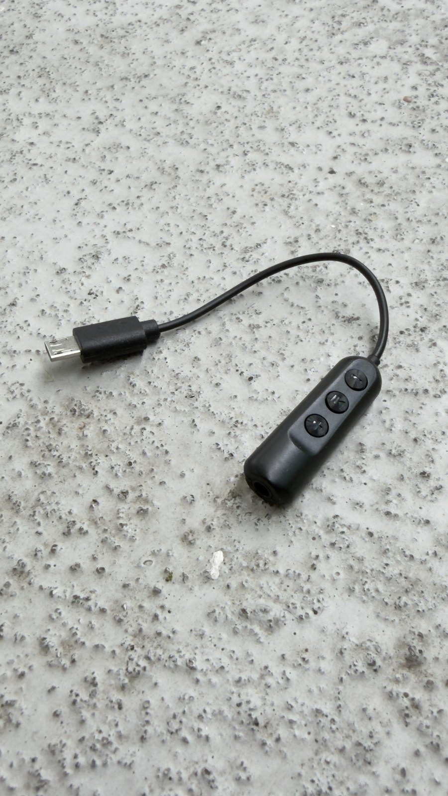 Micro-USB to 3.5mm Headphone Adapter with Inline Remote