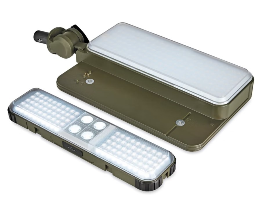 Bright LED Job Site Work Light with Tripod – 3000 LM - photo 3