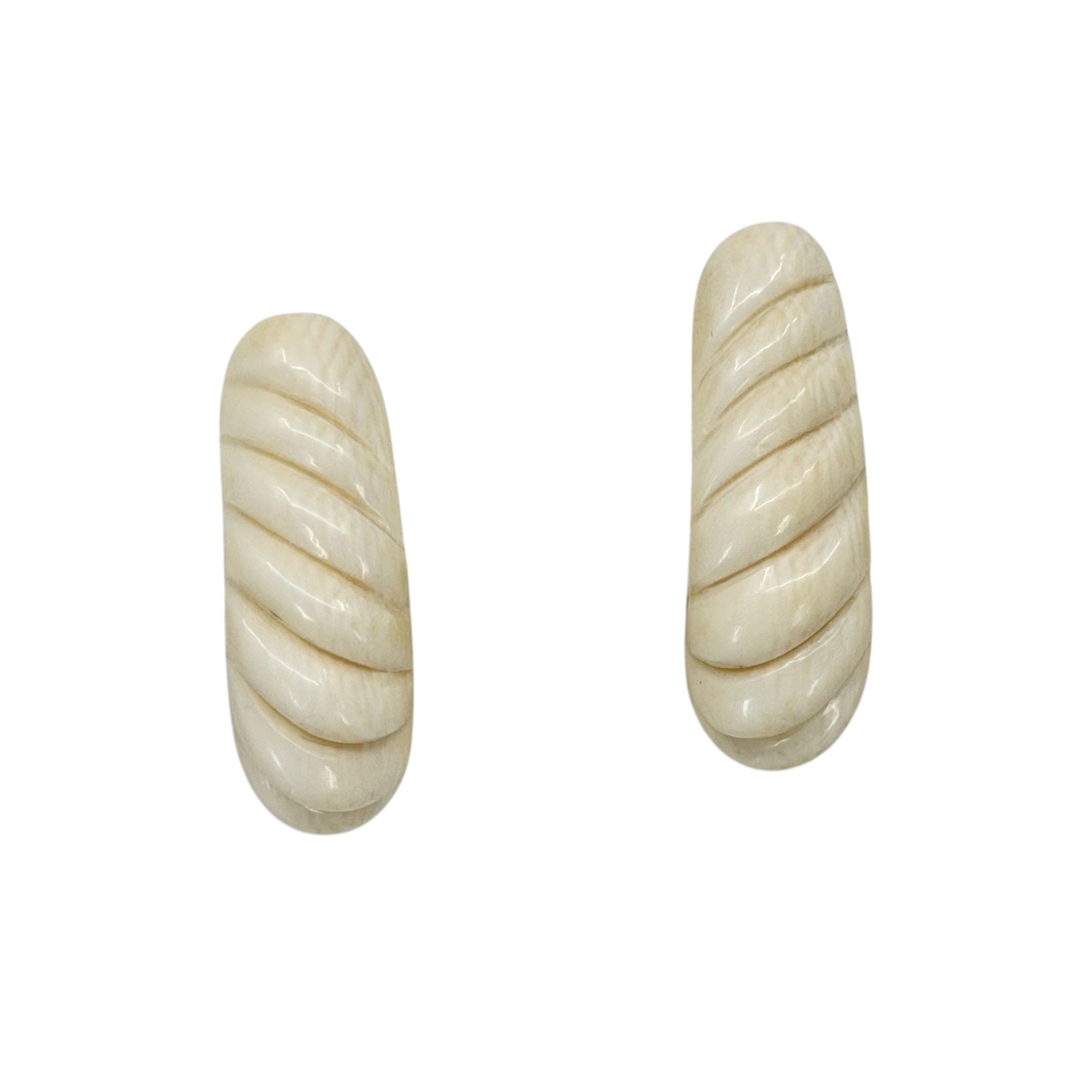 Vintage 14k gold carved bone shrimp J hoop earrings - photo 2