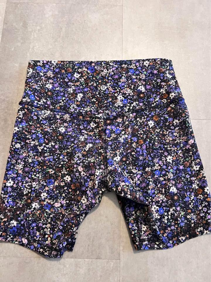 Lululemon size 10 shorts - photo 2
