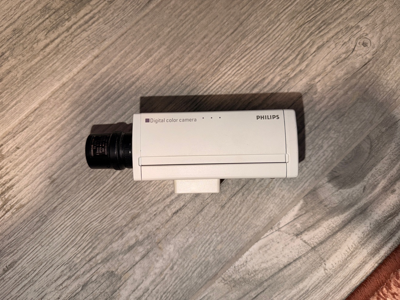 Philips LTC 0450/21 CCTV Box Camera with Power Supply - photo 3