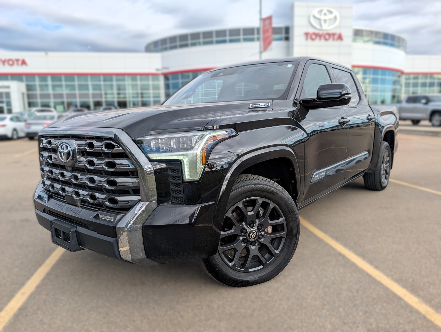 2025 Toyota Tundra Hybrid CrewMax Platinum