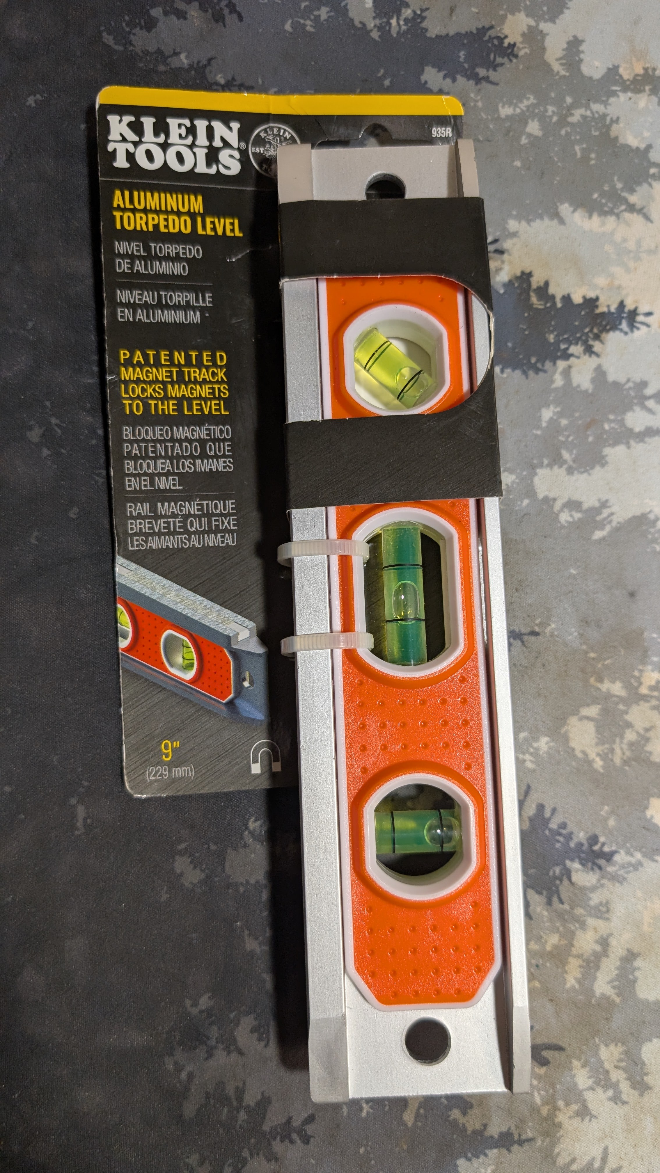 Klein Tools Torpedo Level, 3 Vial, 9-Inch