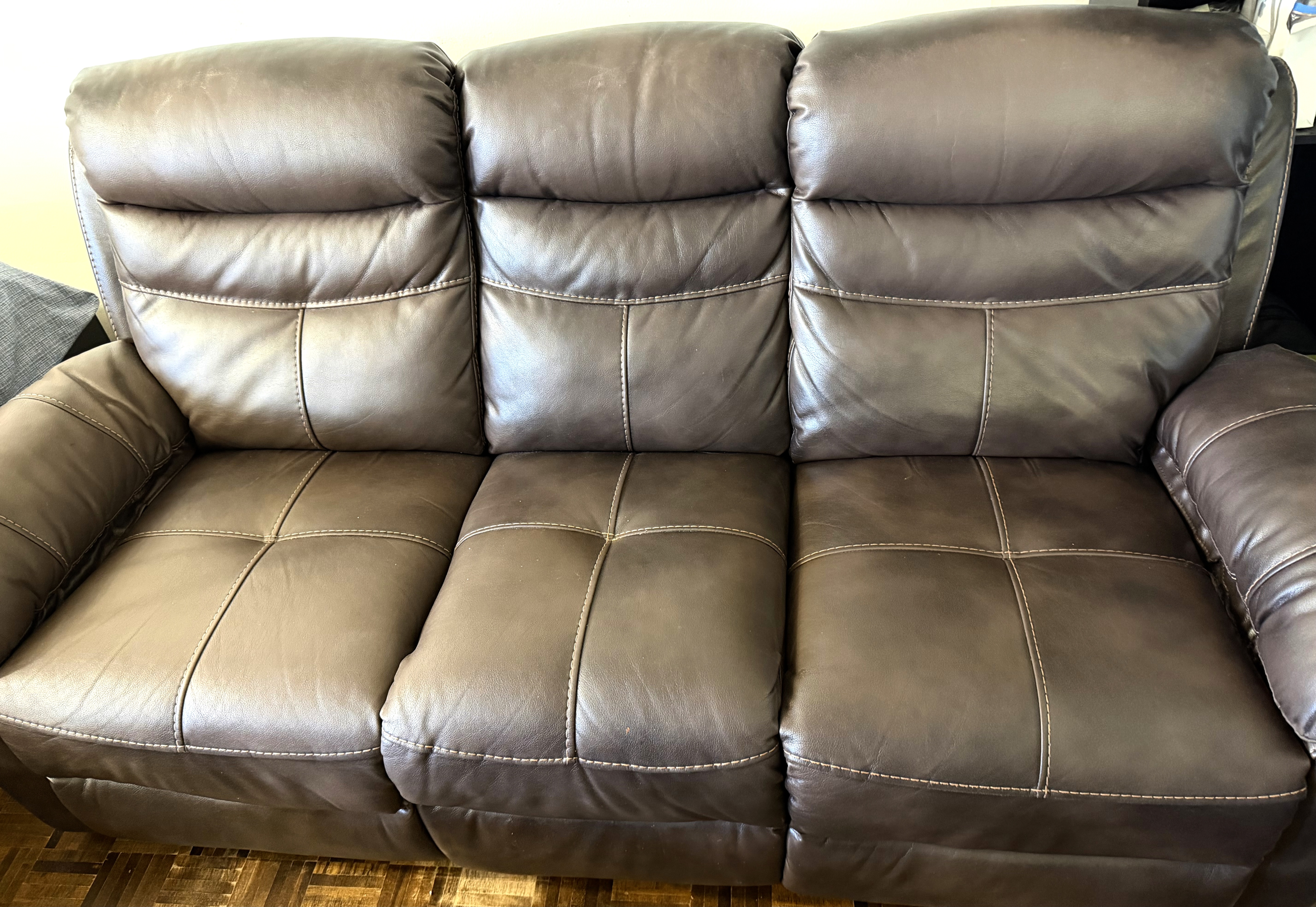 Sofa - Recliner- Free
