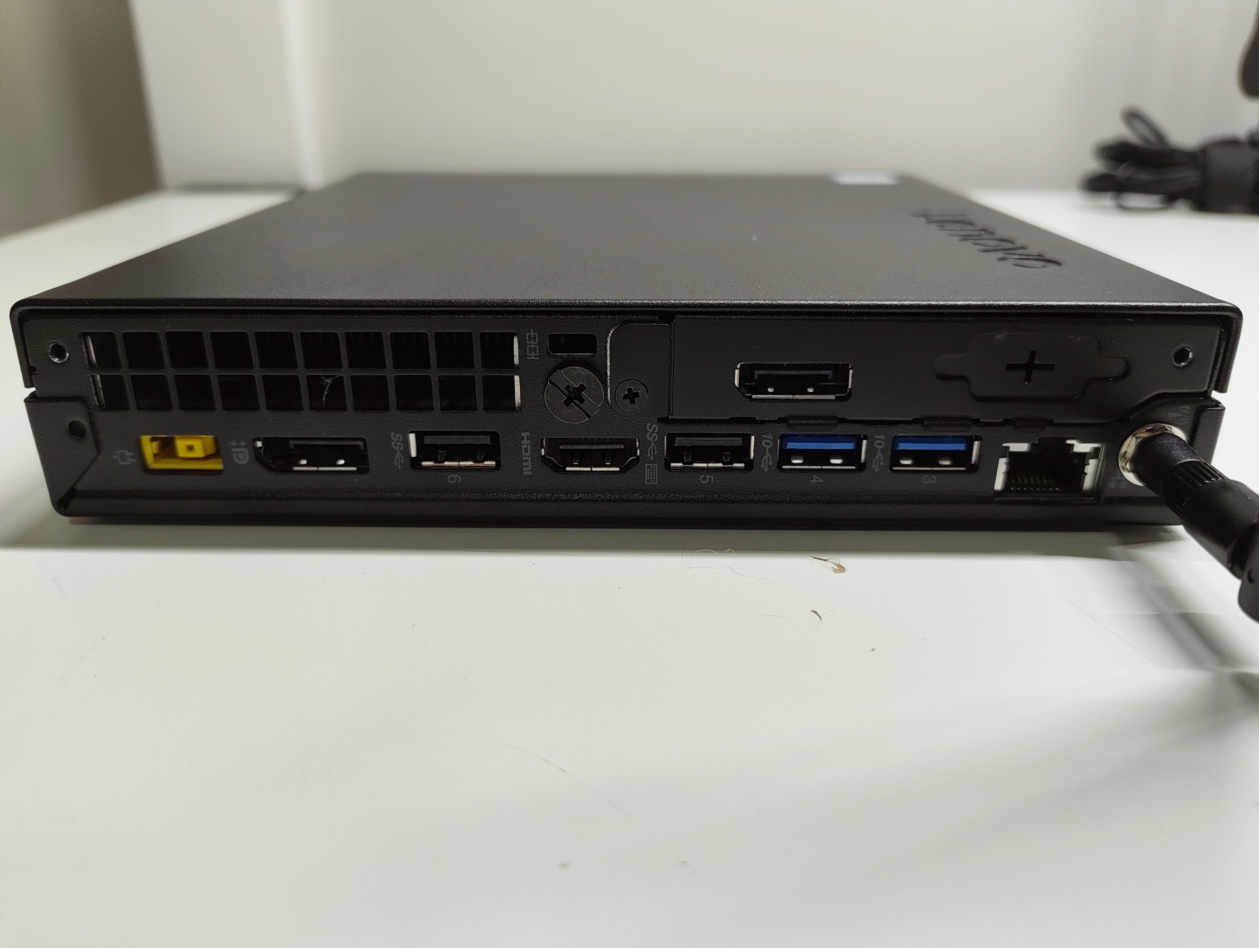 Lenovo M720q Mini PC / Intel 8th Gen i7-8700T / 8GB / 256GB - photo 3