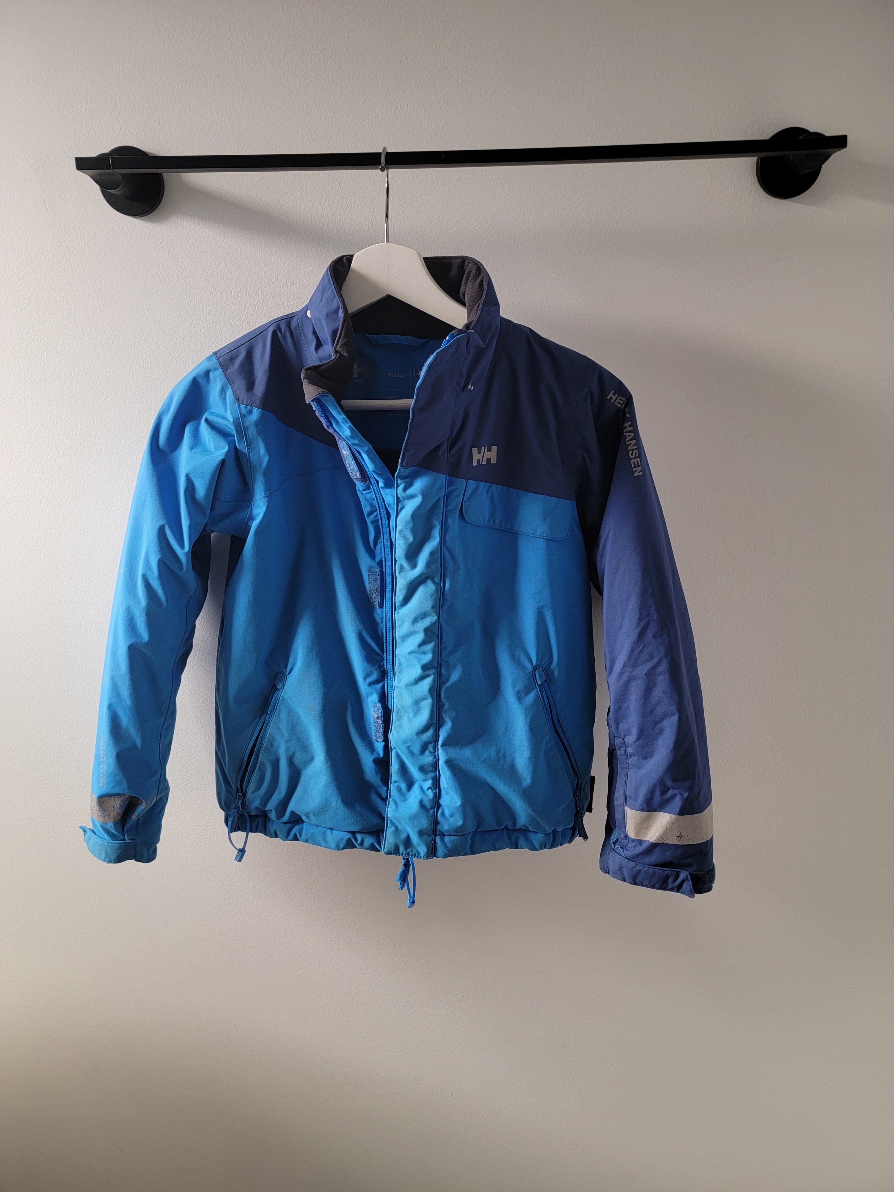Helly Hansen kids ski jacket (Regular 140/10) in excellent Cond