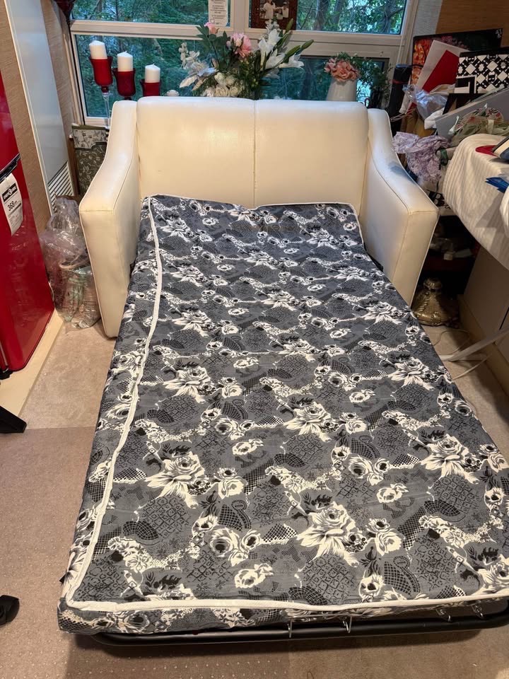 Convertible Sleeper Sofa - photo 3