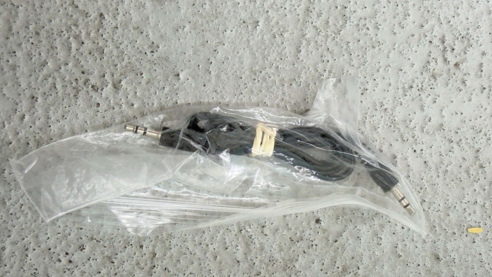 AUX Cords 3.5mm Male to Male – Car / Speaker Audio, $5 Each - photo 3
