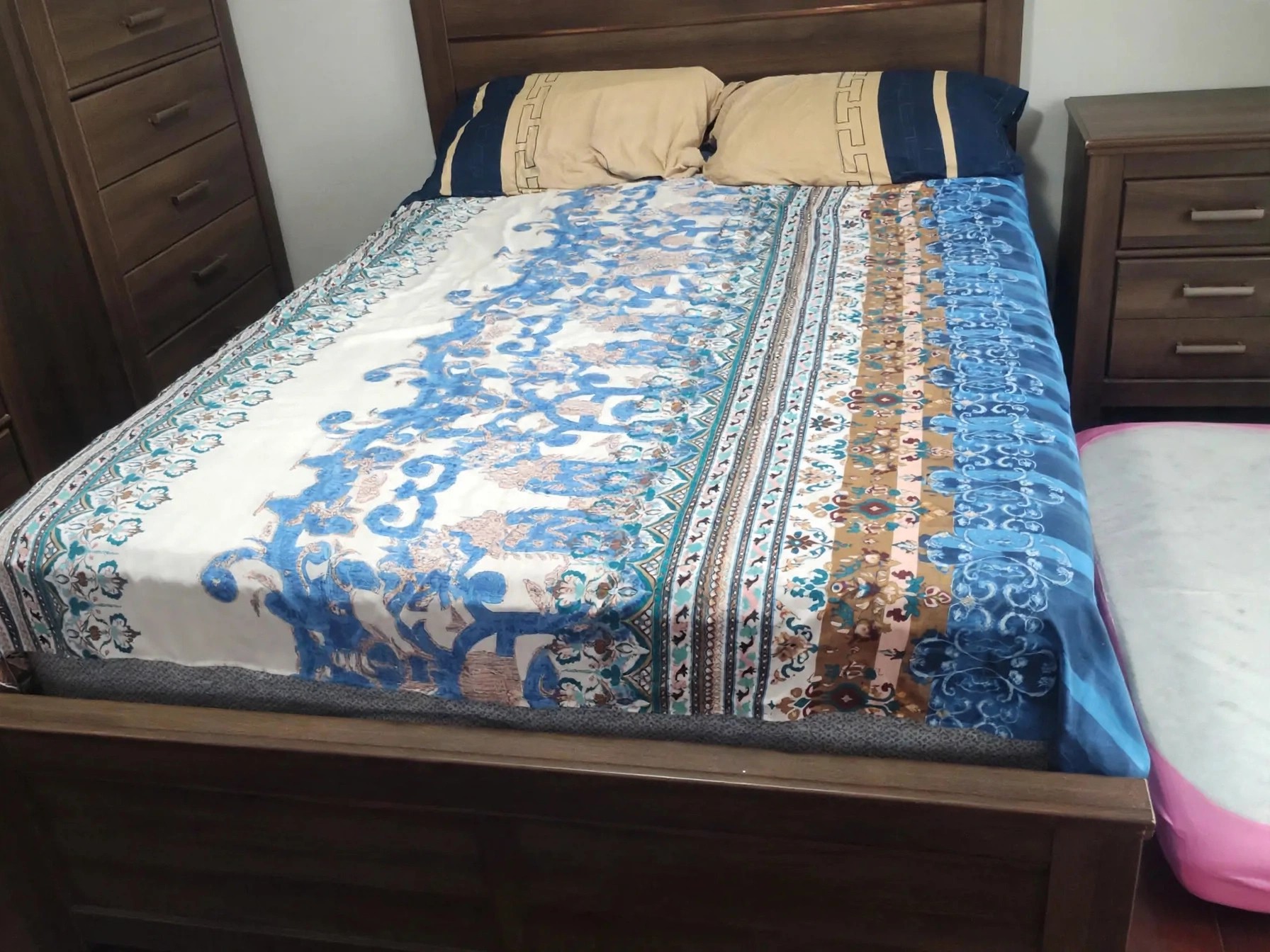 Queen Size Wooden Bed Frame