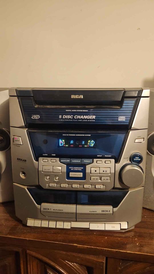 RCA 5-Disc Changer Stereo System, CD, Dual Cassette, AM/FM - photo 2