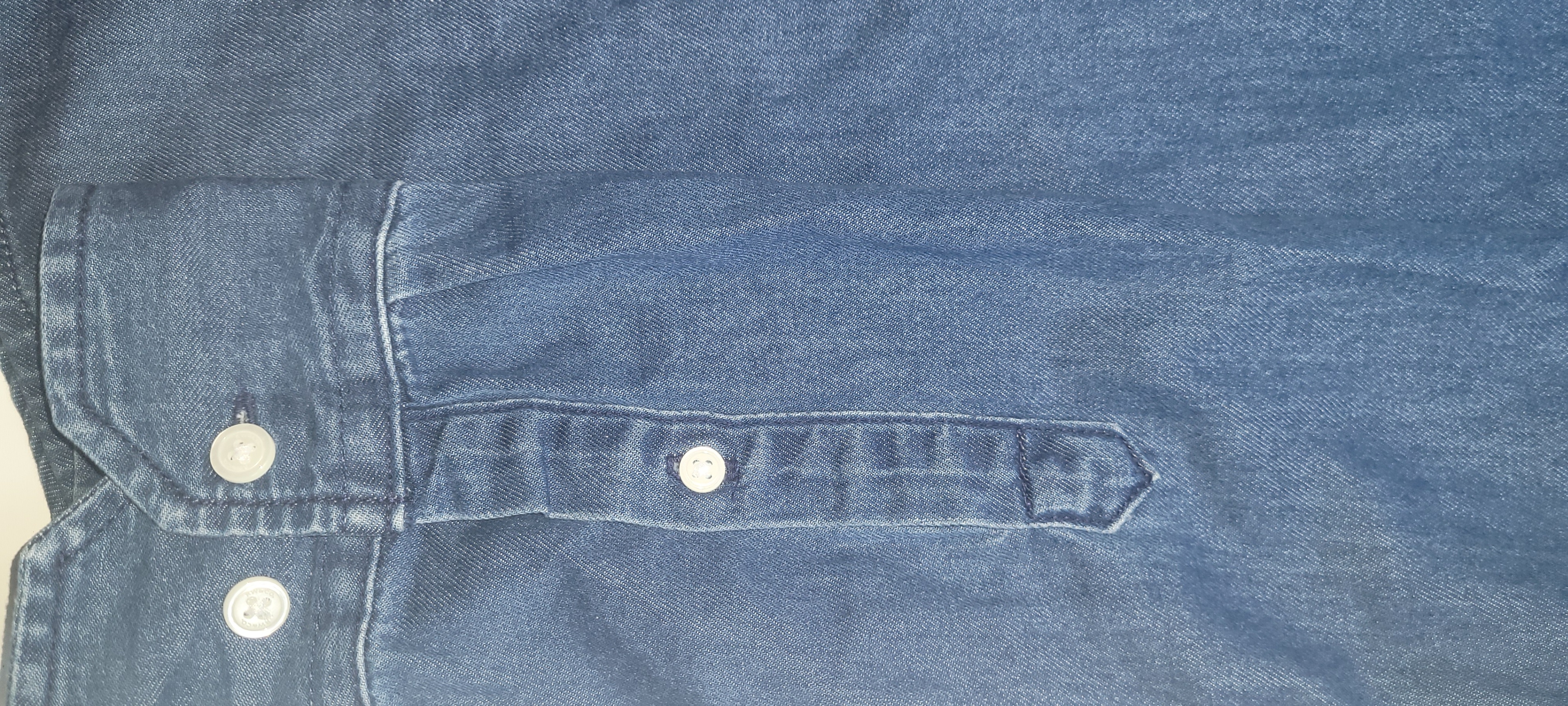 WR&CO Blue Denim-Style Button-Up Shirt – Size M - photo 2