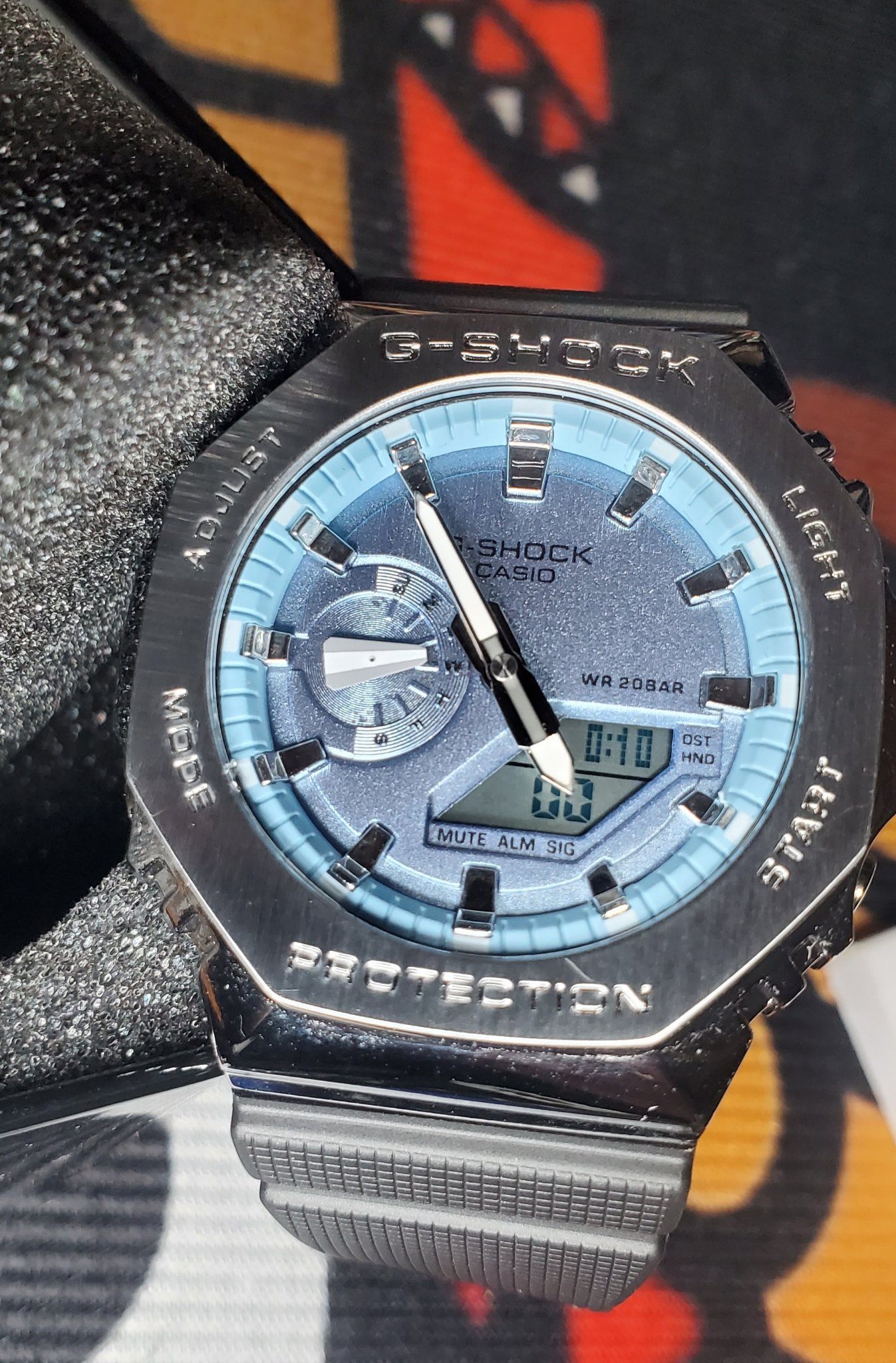 Casio G-SHOCK GM-2100N-2A Metal 'CasiOak' – Ice Blue, Like New - photo 2