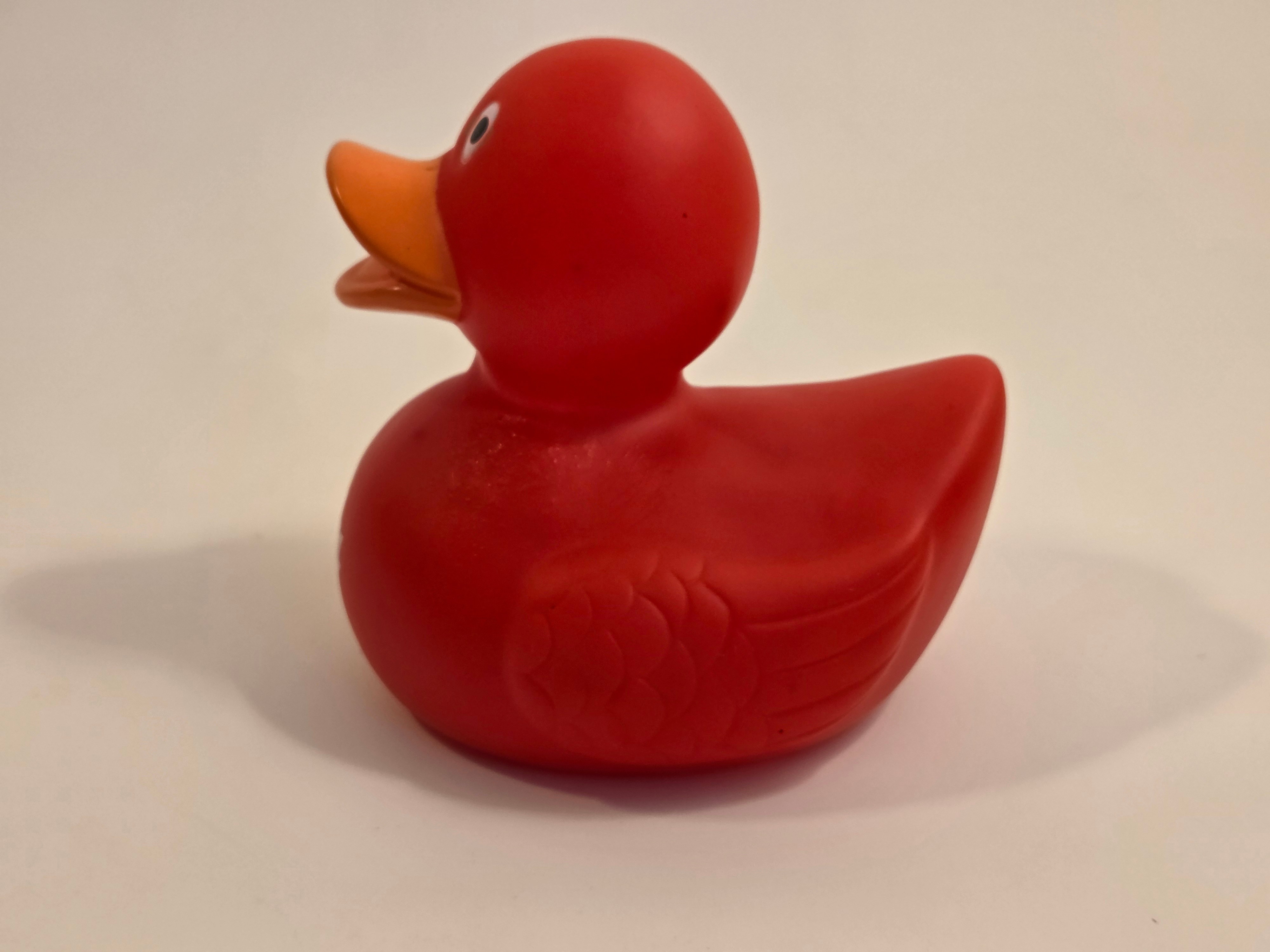 Canada Red Rubber Duck Bath Toy, Maple Leaf - photo 2