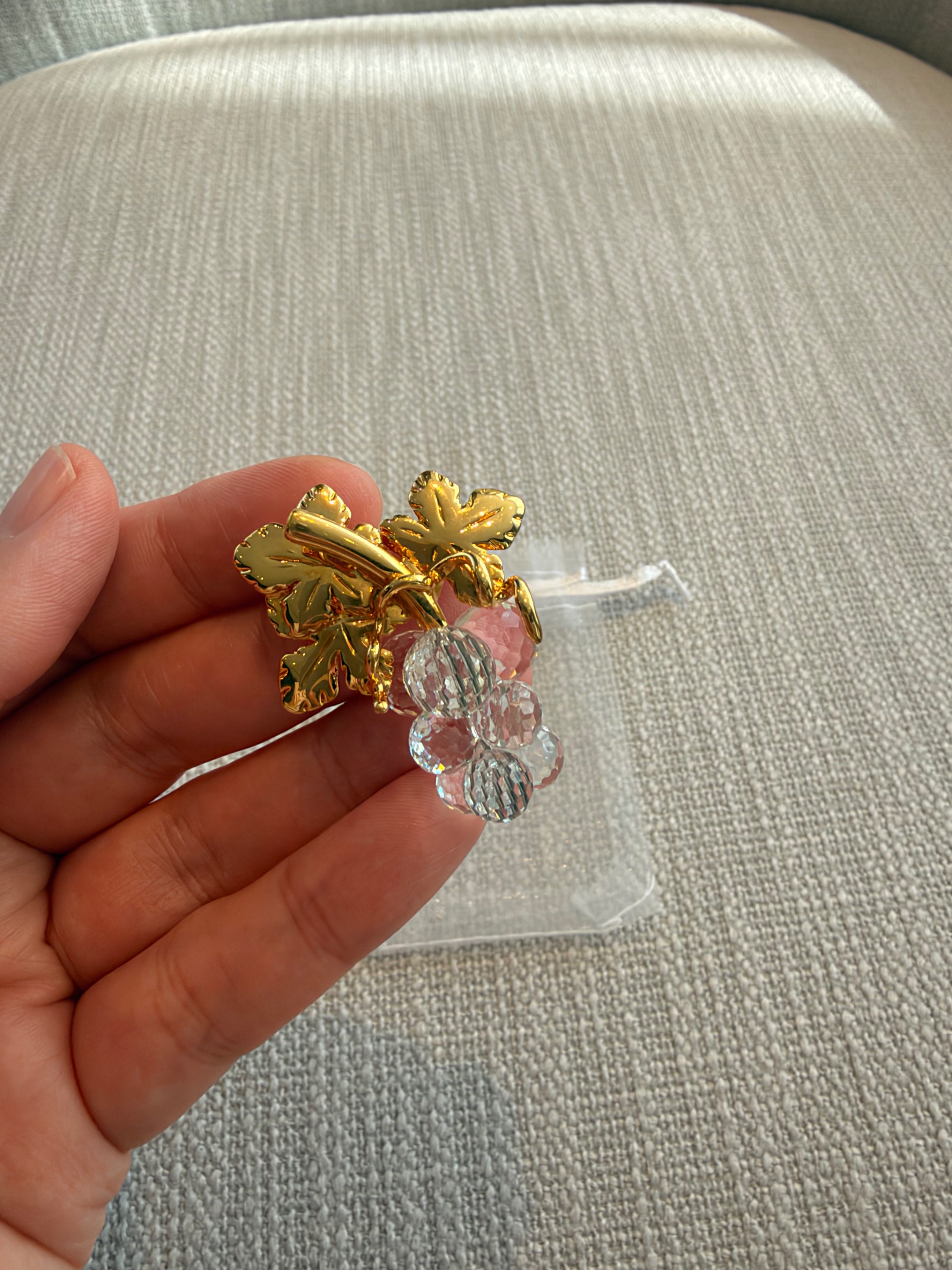 Vintage Swarovski Crystal Memories Grape Brooch - photo 4