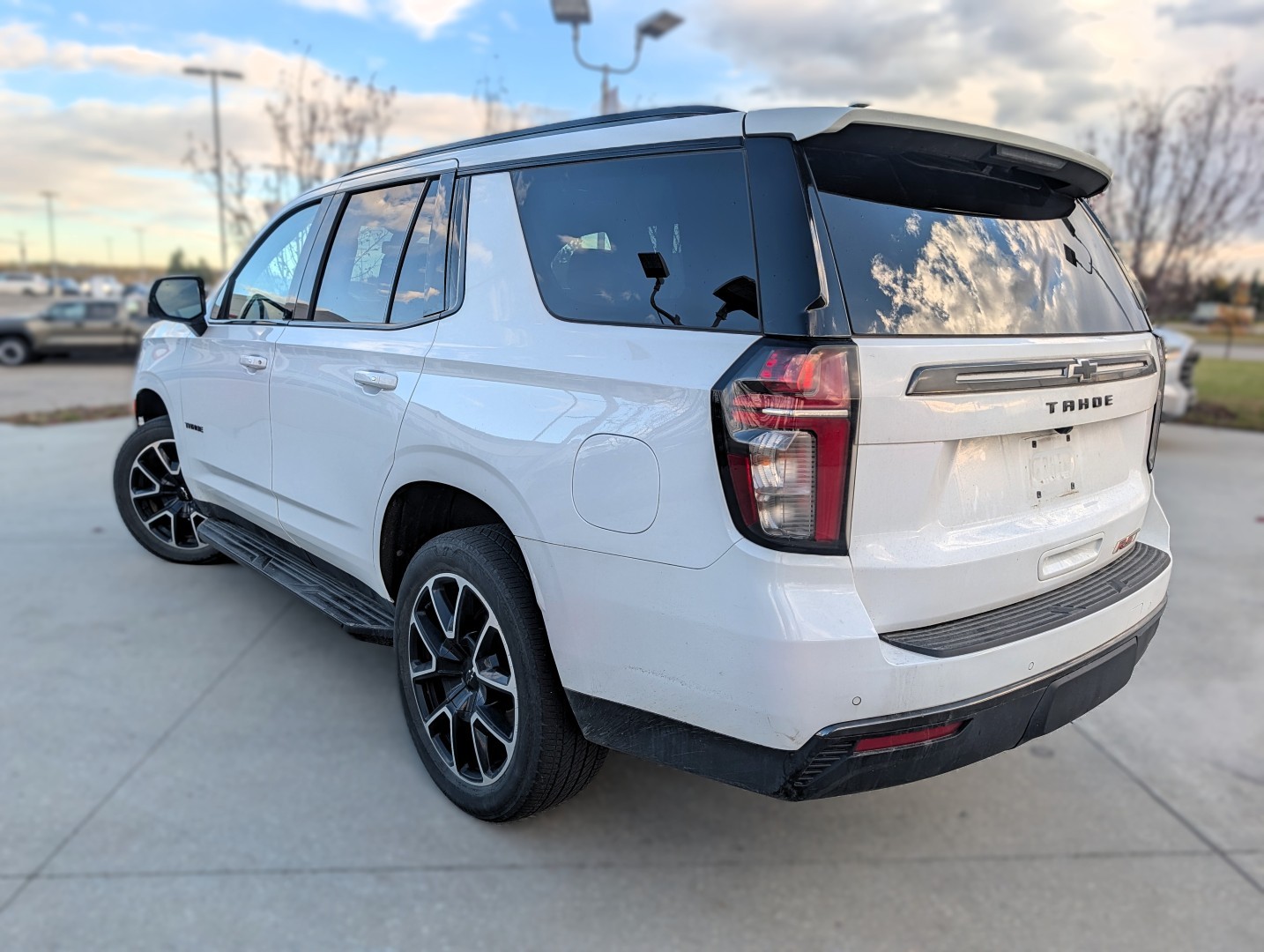 2022 Chevrolet Tahoe RST - photo 3