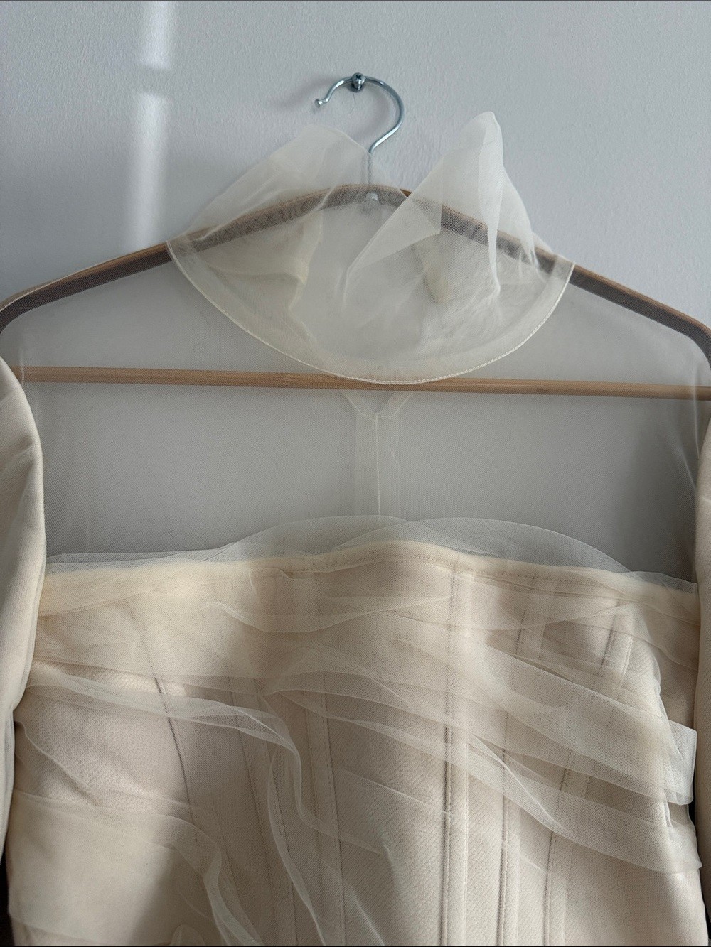 Structured Sheer Cream Puff-Sleeve Cropped Top - photo 2