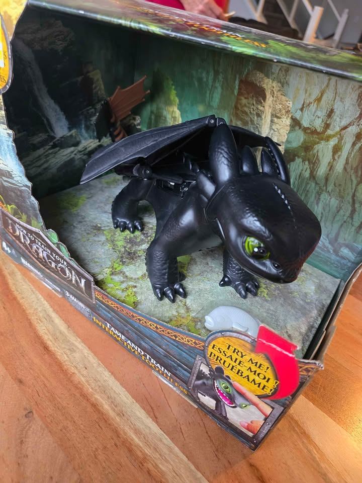 Dragon Toy – Interactive Toothless with Lights & Sounds - photo 2