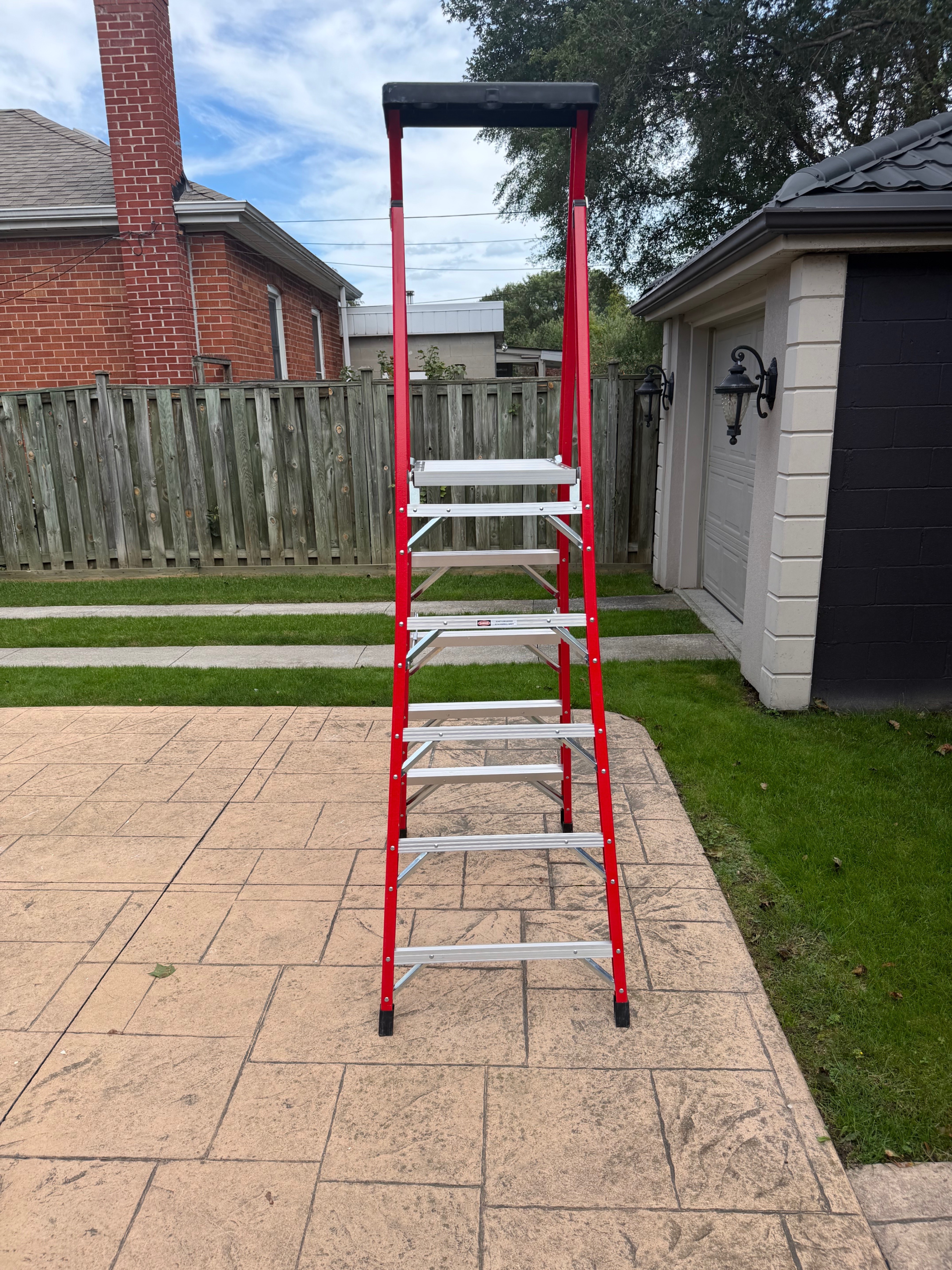 5 Step 8 ft Tall Podium Ladder - photo 4