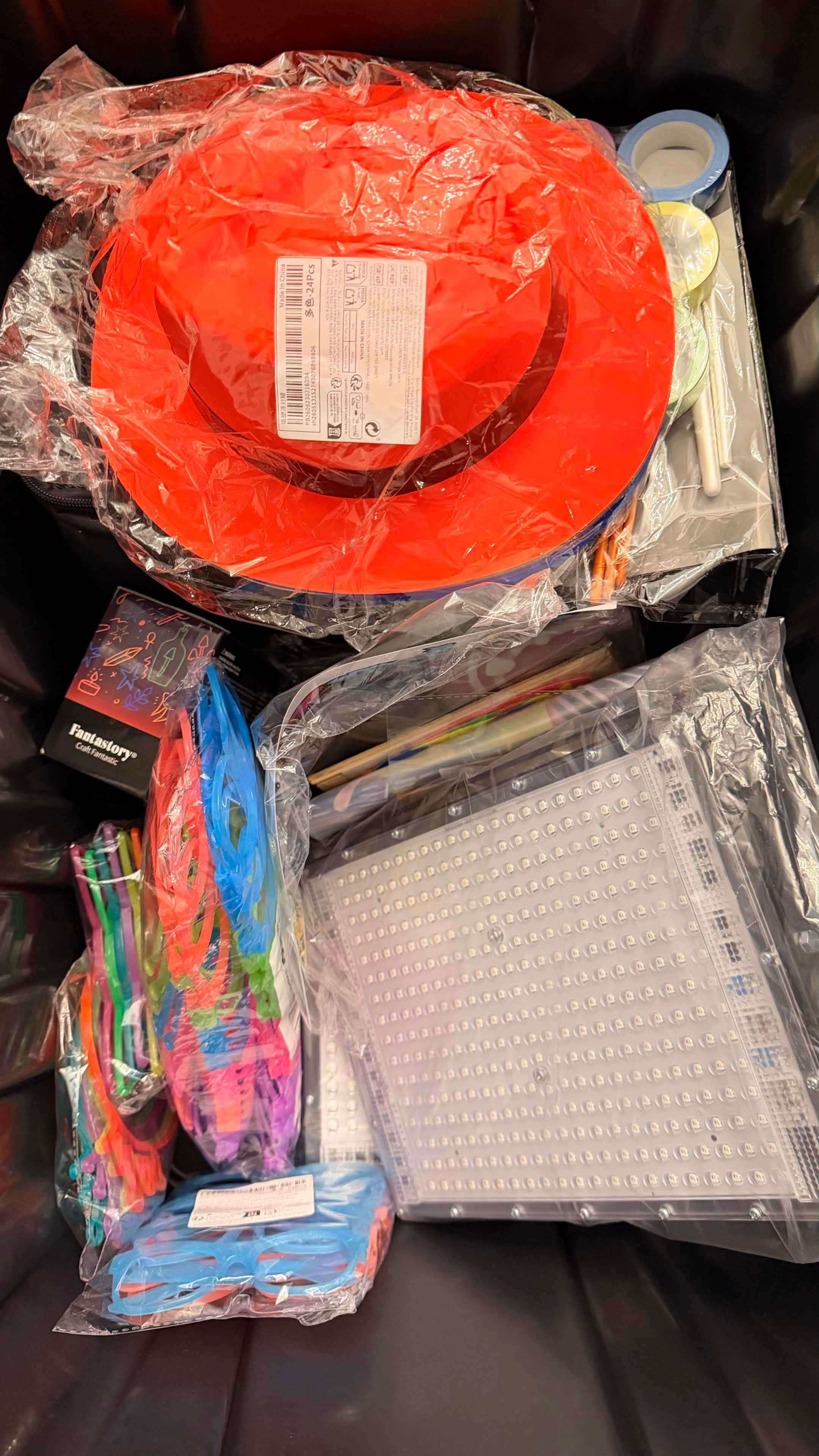 Neon Glow Party Box Rental - photo 5