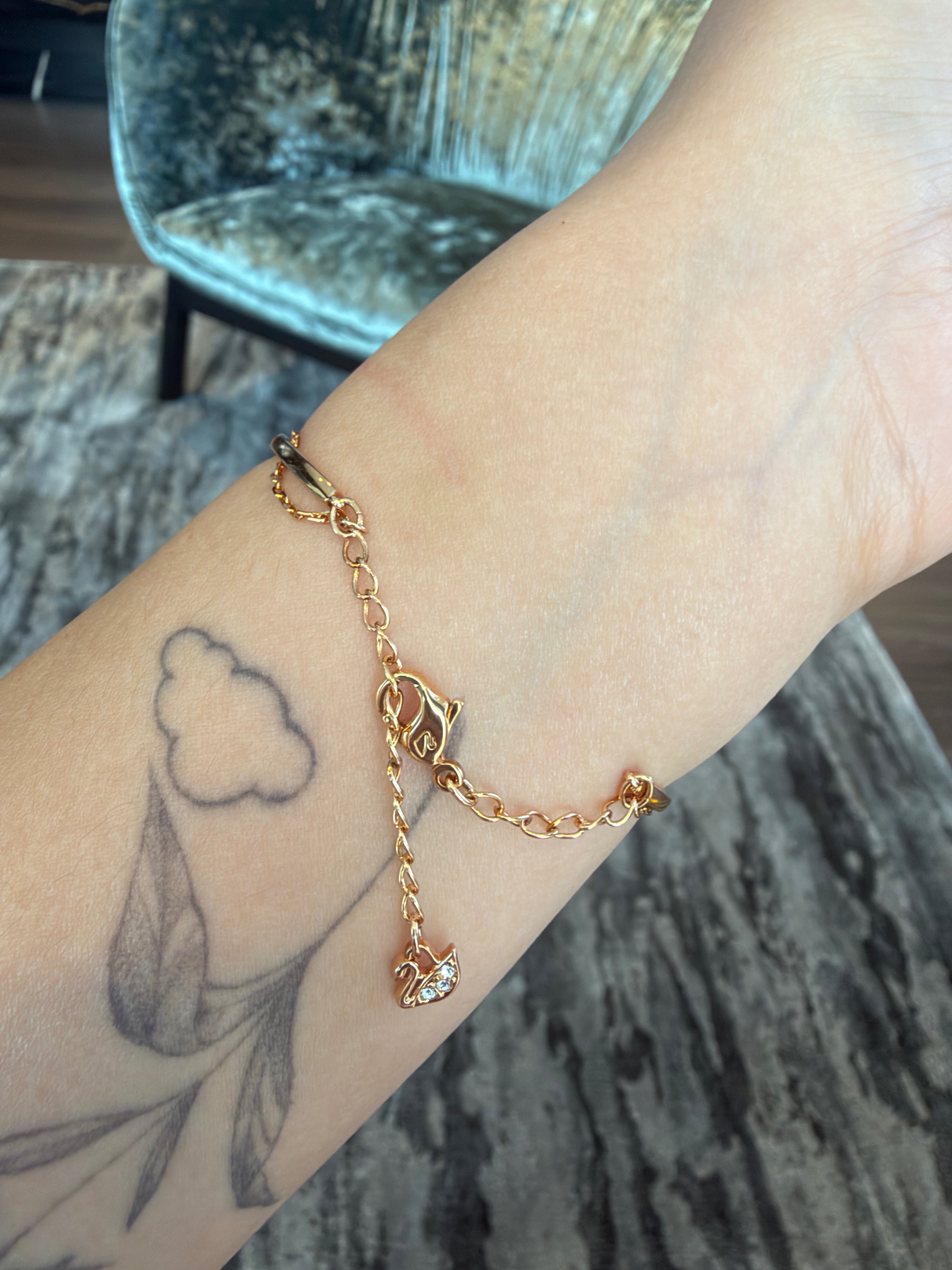 Swarovski Infinity Bangle Bracelet, Rose Gold Tone - photo 2