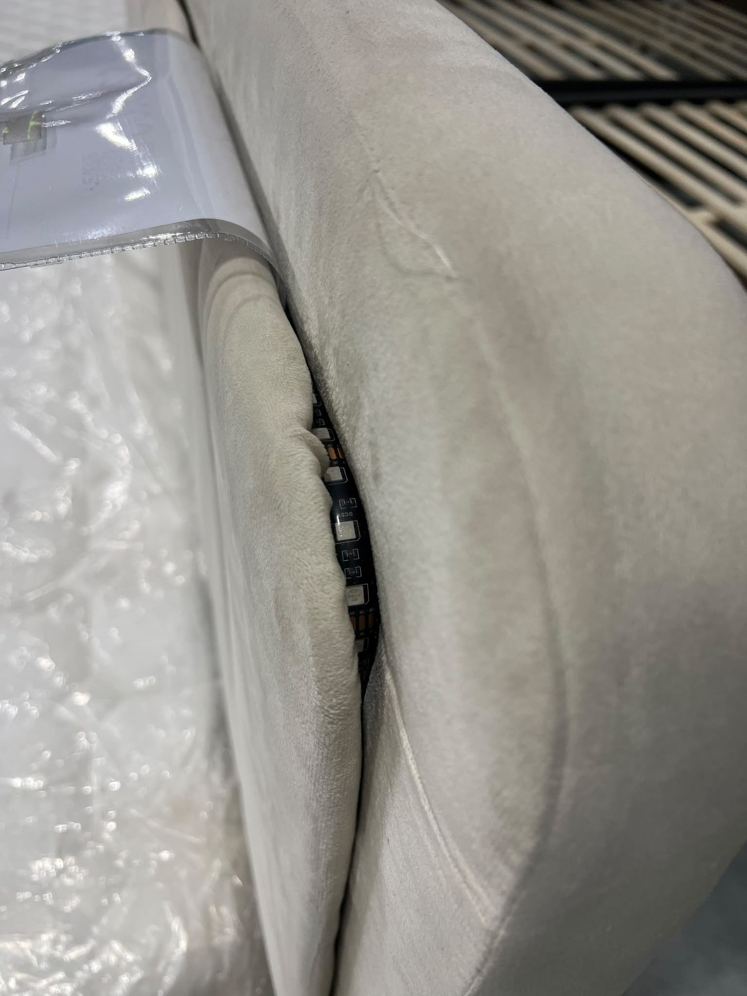 Cream King Bed $199 🛏️ Brand New – LED Headboard - photo 3