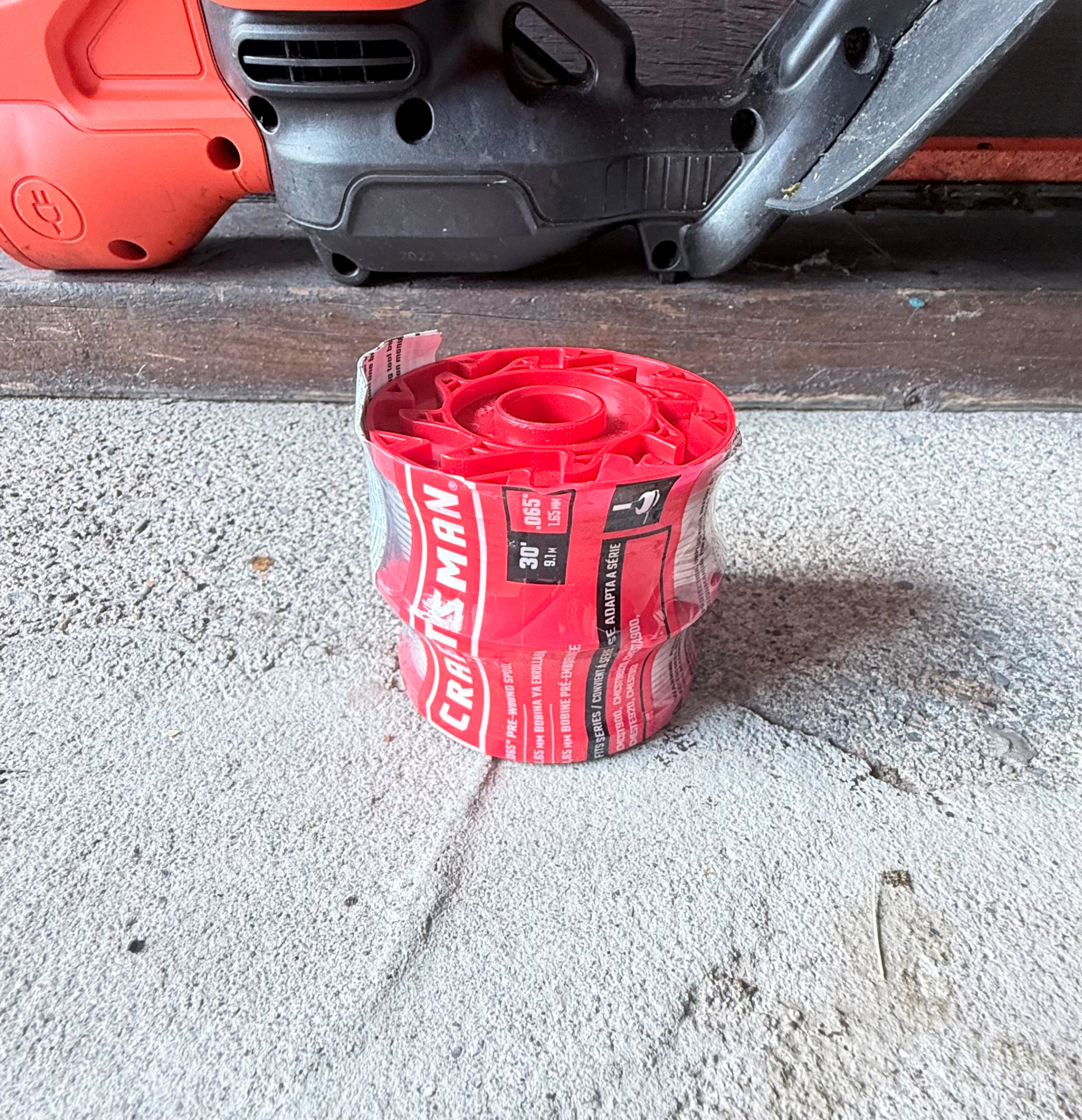 Hedge Trimmer & Weedwacker + Replacement Spools - photo 4