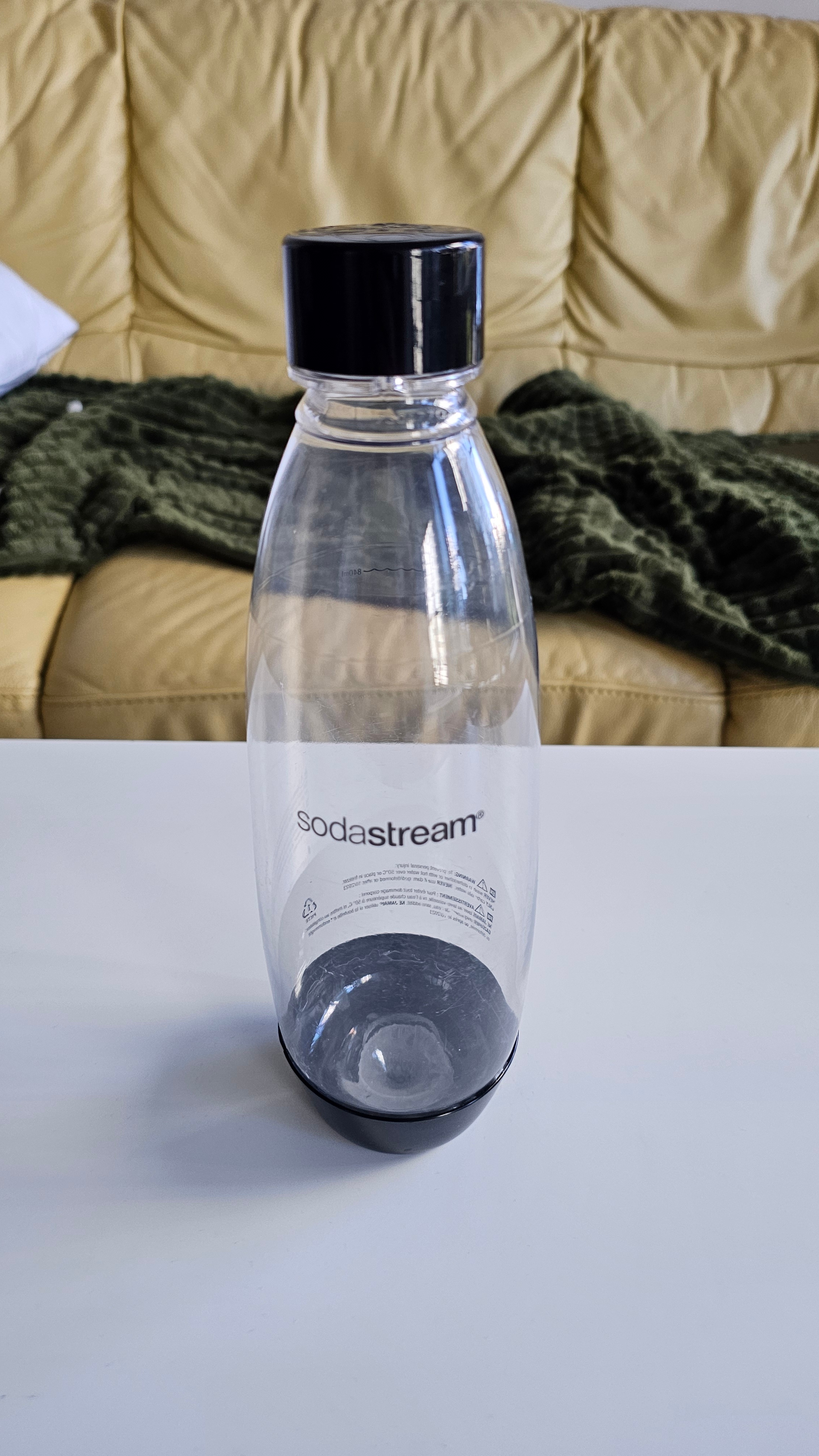 SodaStream Machine + 2 Empty CO2 Cylinders - photo 5