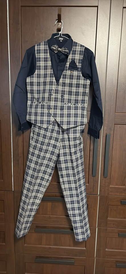 Plaid 3 Piece Suit Size10 for Boy 11-12 yrs