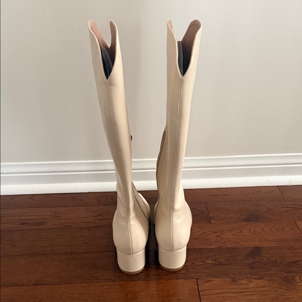 BN Women's Knee High Cream Leather Boots with Pointed Toe - photo 3