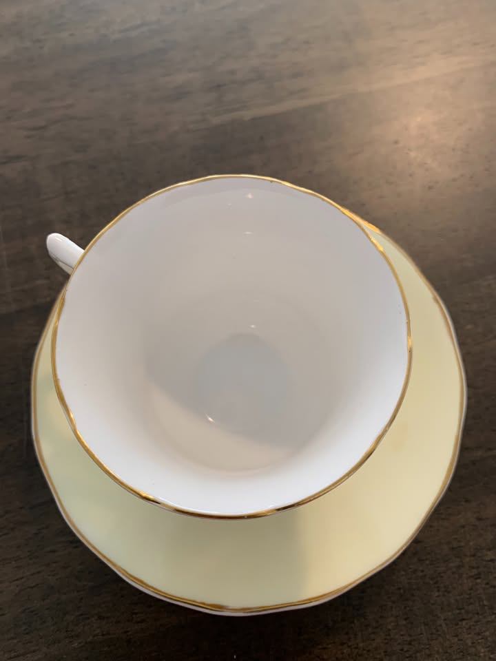 Royal Vale Bone China Teacup and Saucer - photo 3