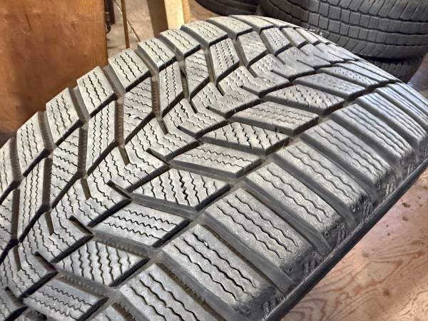 1 X single 225/45/17 Continental Winter Contact SI Plus with 75% - photo 4