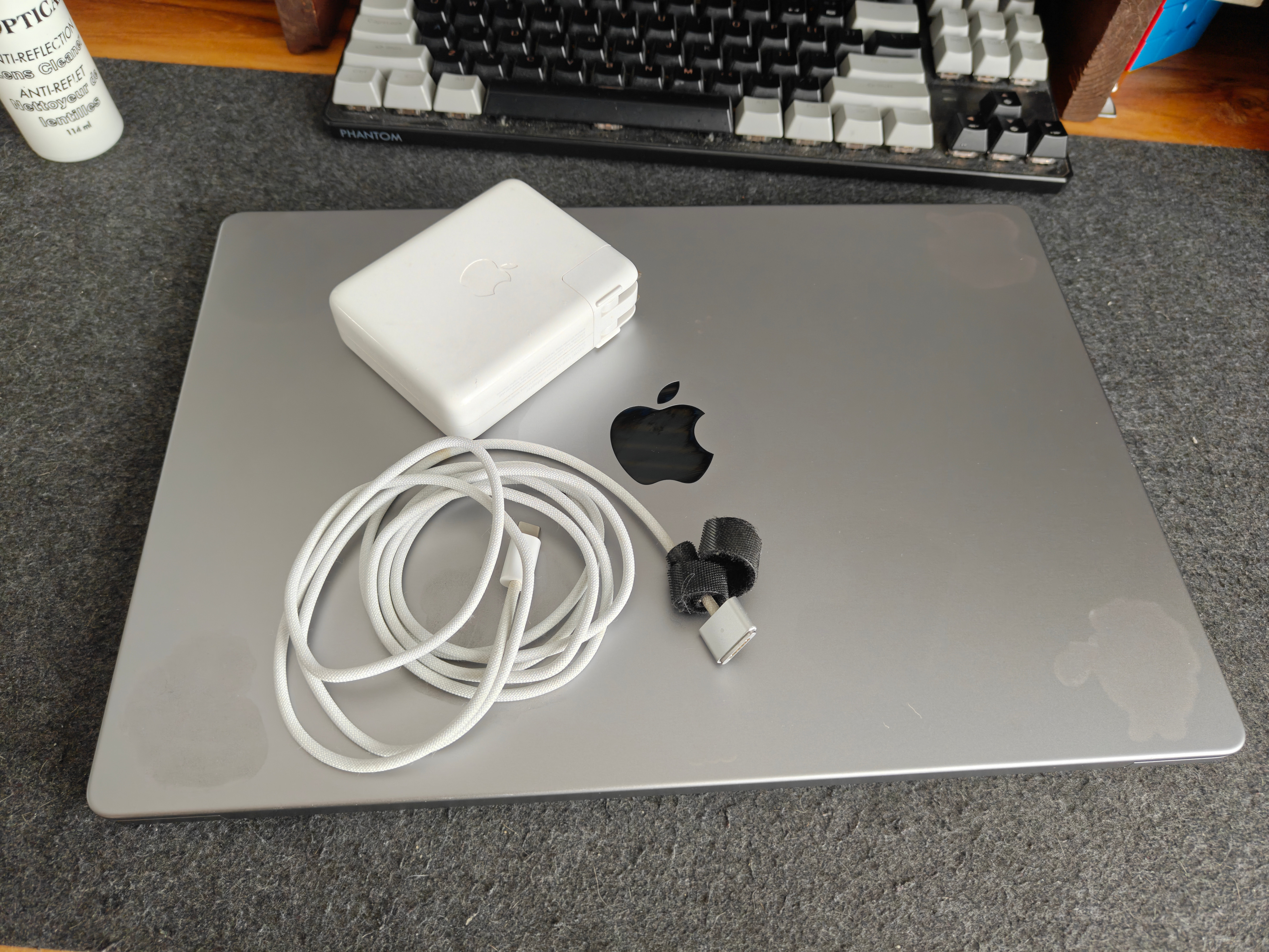 16" Macbook Pro M1 (2022) - Logic Board Needs Replacement - photo 3