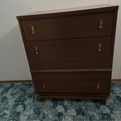 Kilgour & Sons Mid-Century Modern 4-Drawer Dresser