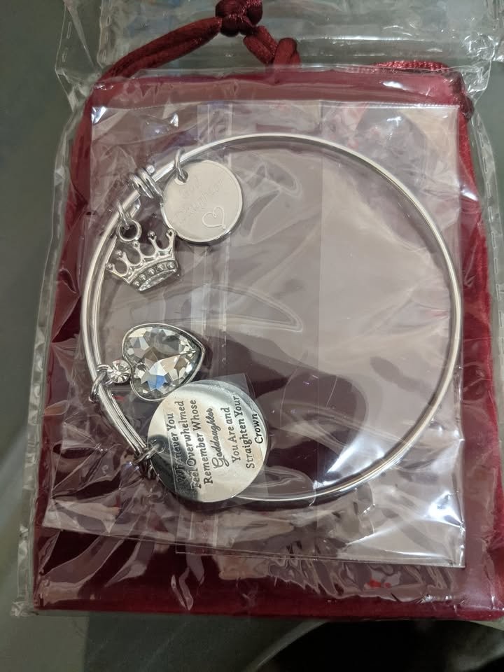 4 fashion jewelries, NEW, $5 each - photo 3