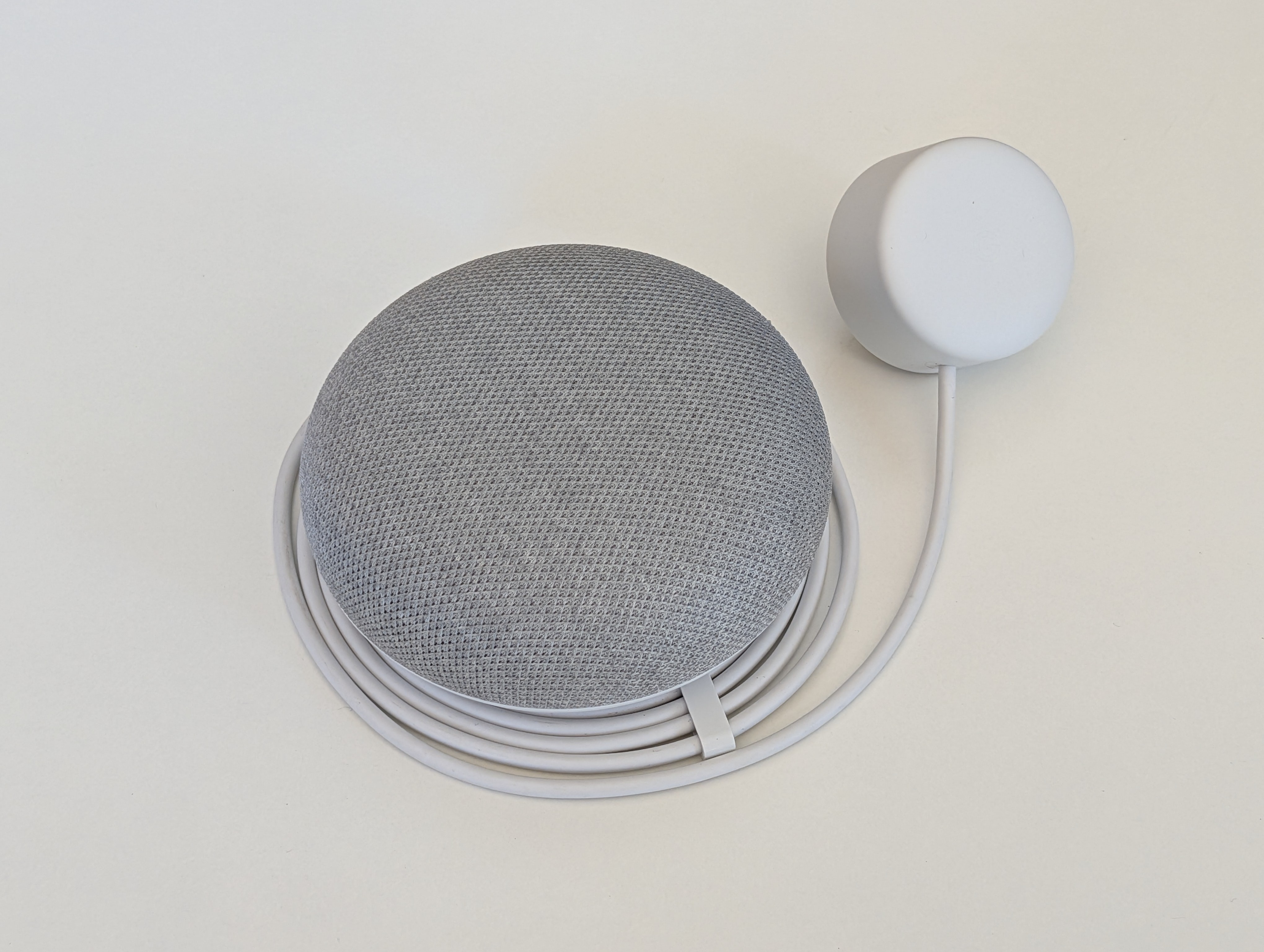 Google home mini - chalk