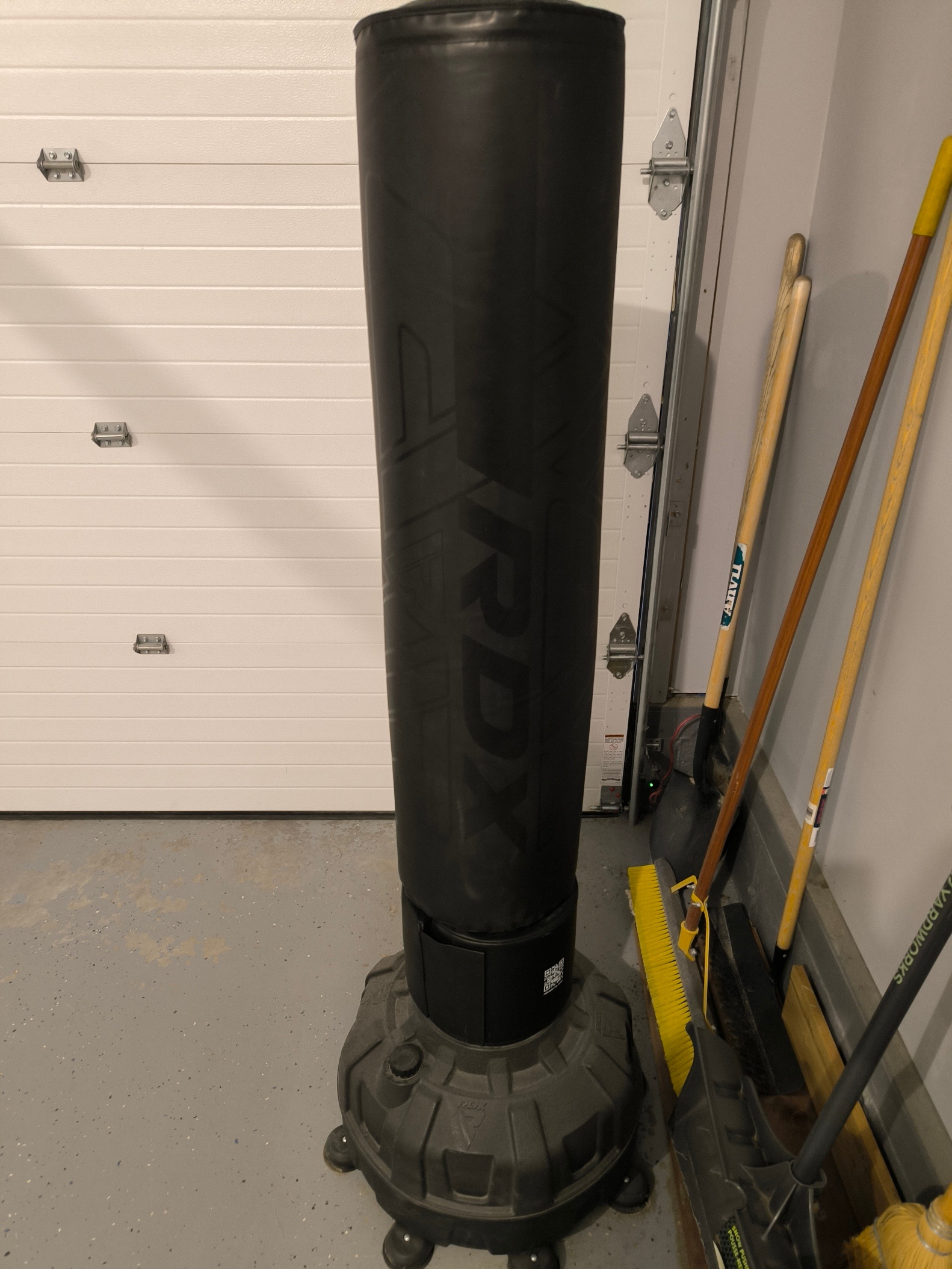 RDX XXL 150KG Freestanding Punching Bag with Cover - 72"