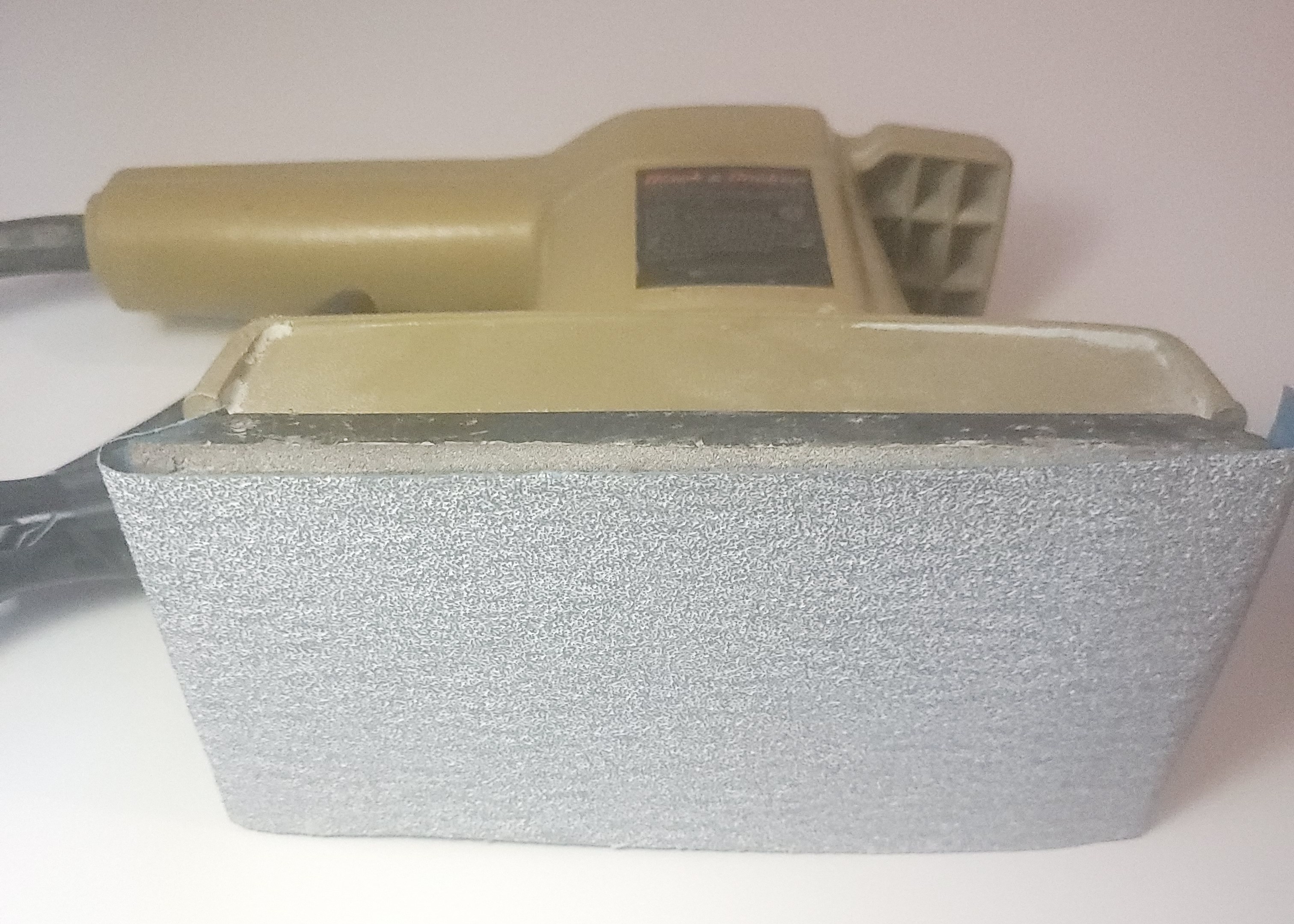 Black & Decker 1/3 Sheet Finishing Sander 740404 with Sand Paper - photo 4