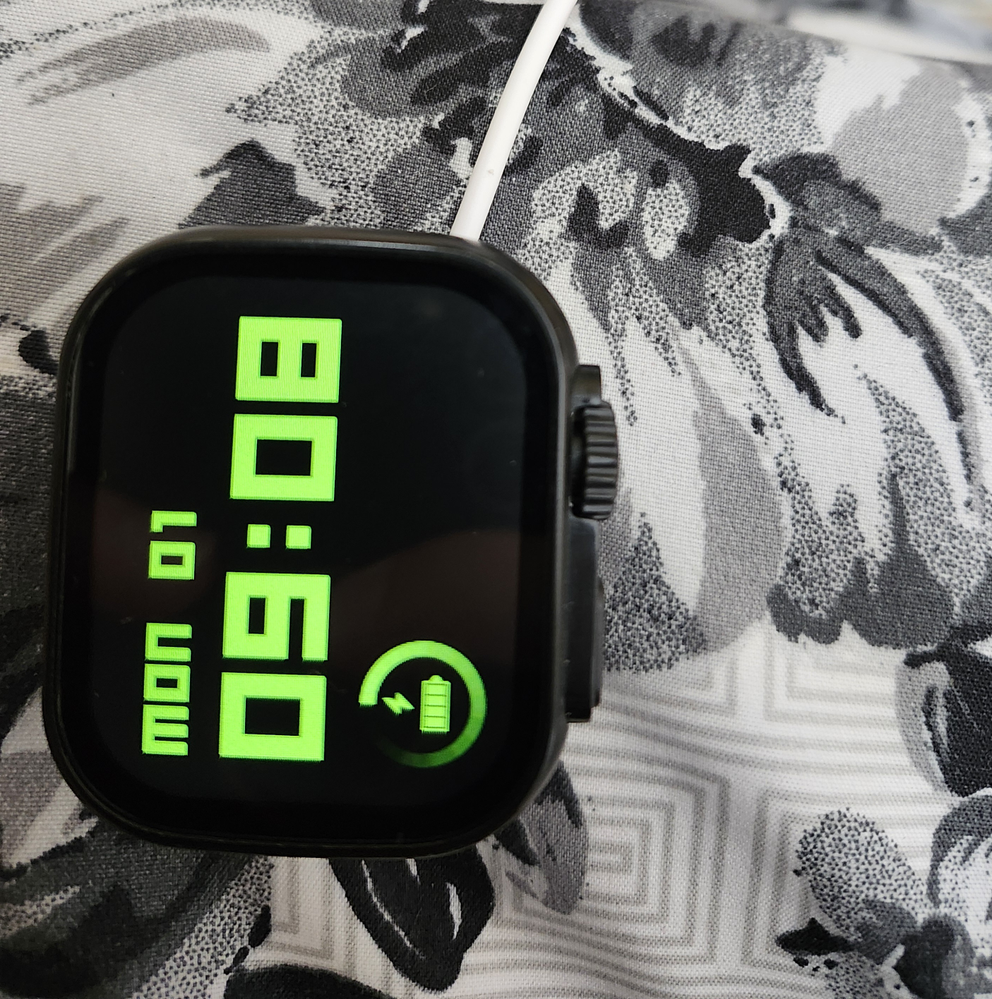 S10 Ultra2 Smartwatch with 7 interchangeable straps - photo 2