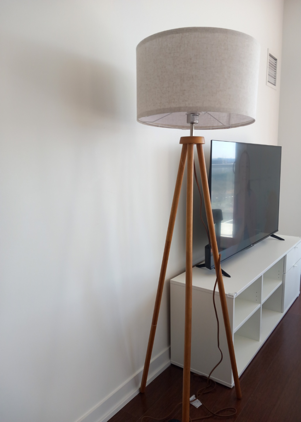 Mid-Century Modern Tripod Floor Lamp with Linen Shade - photo 2