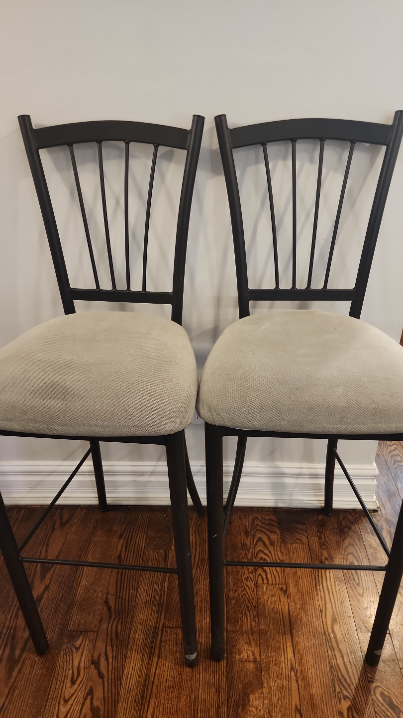 Pair of Black Metal Bar Stools with Light Grey Cushions - photo 4