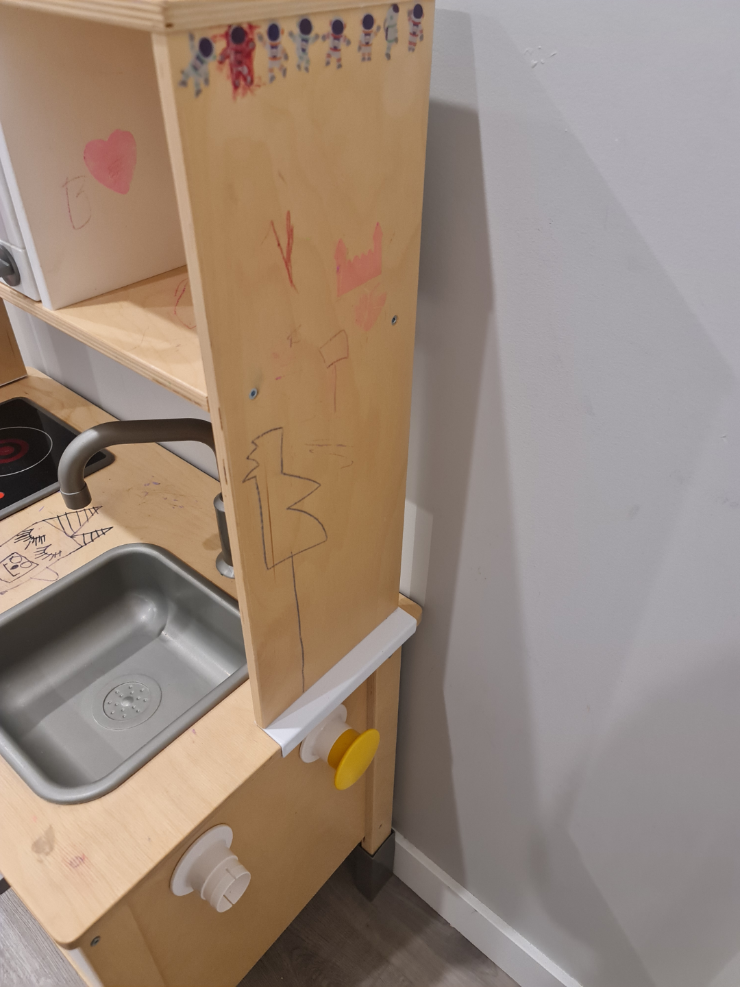 IKEA Wooden Play Kitchen - photo 3