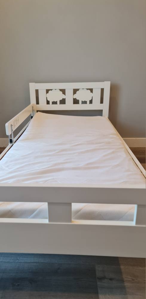 IKEA White Toddler Bed frame with Mattress - photo 2