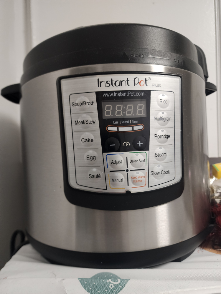 Instant Pot IP-LUX Electric Pressure Cooker