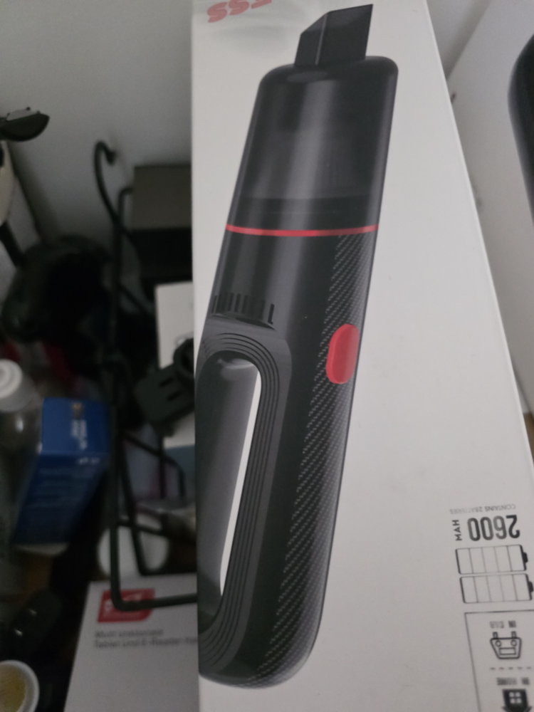 Cordless Vacuum Cleaner - Like New!