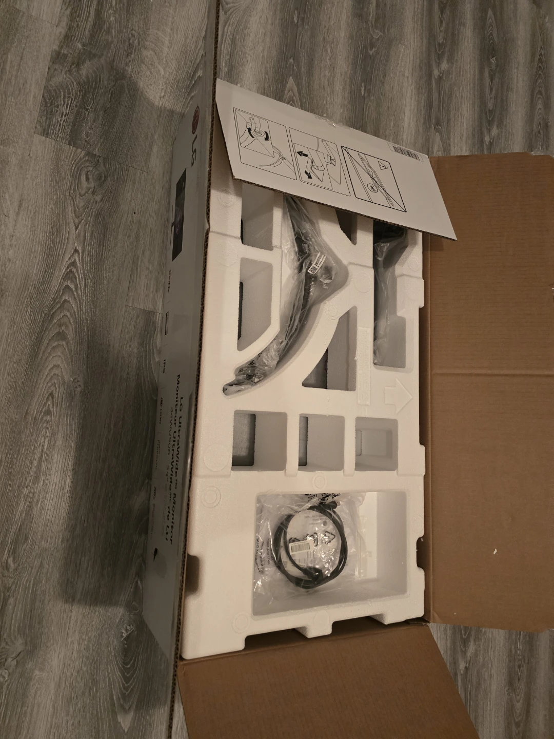 LG 34WQ500-B 34" UltraWide Monitor - Like New! - photo 4