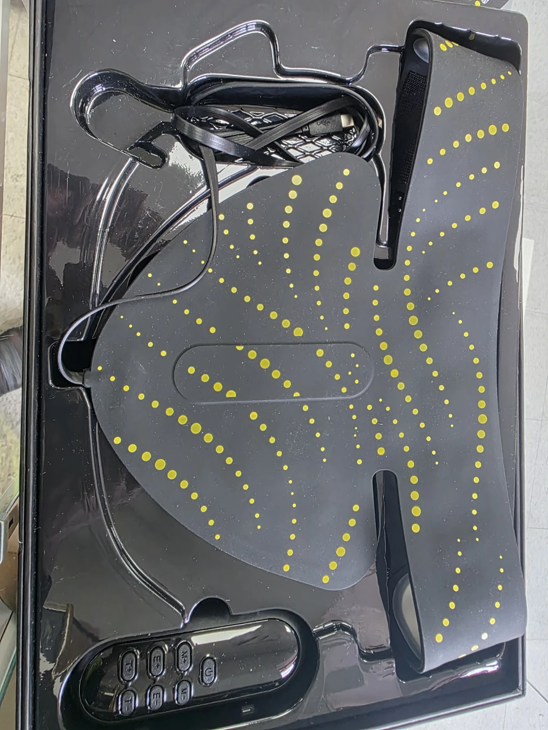 LED Light Therapy Mask - photo 5
